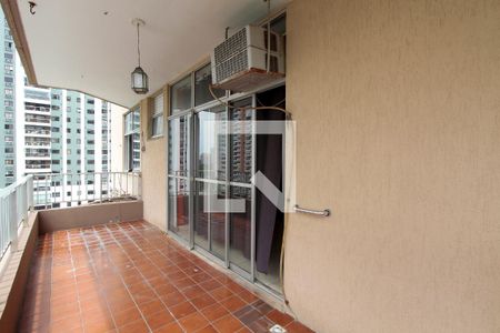 Apartamento à venda com 100m², 3 quartos e 1 vagaVaranda