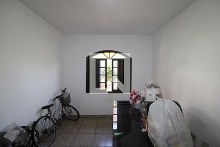 Casa à venda com 260m², 5 quartos e 8 vagasEdícula - Quarto 1