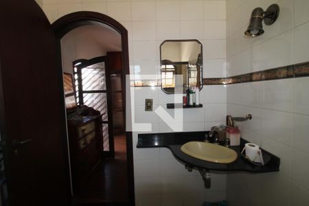 Casa à venda com 260m², 5 quartos e 8 vagasQuarto 3 - Banheiro