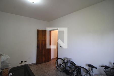 Casa à venda com 260m², 5 quartos e 8 vagasEdícula - Quarto 1