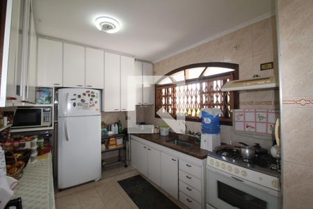 Casa à venda com 260m², 5 quartos e 8 vagasCozinha