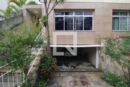 Casa à venda com 147m², 2 quartos e 3 vagasGaragem