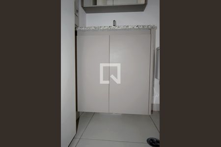 Banheiro de apartamento para alugar com 1 quarto, 38m² em Pinheiros, São Paulo