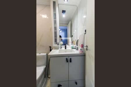 Apartamento à venda com 85m², 2 quartos e 2 vagas Apartamento à venda com 85m², 2 quartos e 2 vagasBanheiro da Suíte 1