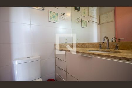 Apartamento para alugar com 175m², 3 quartos e 3 vagasBanheiro da Suíte 1