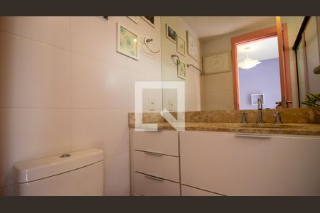 Apartamento para alugar com 175m², 3 quartos e 3 vagasBanheiro da Suíte 1