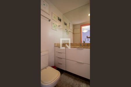 Apartamento para alugar com 175m², 3 quartos e 3 vagasBanheiro da Suíte 1