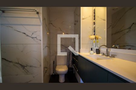 Apartamento para alugar com 175m², 3 quartos e 3 vagasBanheiro da Suíte 2