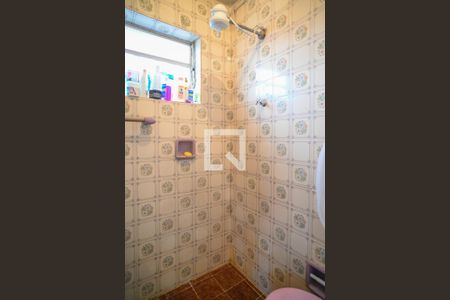 Casa à venda com 276m², 2 quartos e 2 vagas Casa à venda com 276m², 2 quartos e 2 vagasBanheiro de Serviço