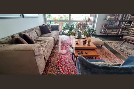 Apartamento à venda com 222m², 4 quartos e 2 vagasSala