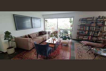 Apartamento à venda com 222m², 4 quartos e 2 vagasSala