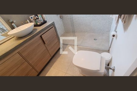 Apartamento à venda com 222m², 4 quartos e 2 vagasBanheiro da Suíte 1