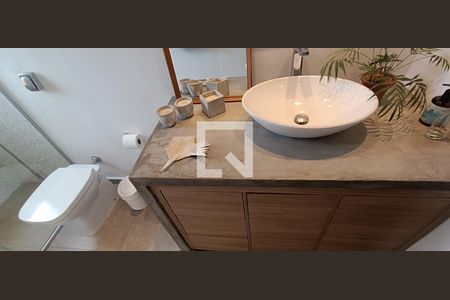 Apartamento à venda com 222m², 4 quartos e 2 vagasBanheiro