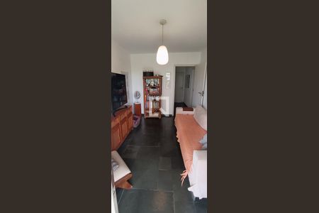 Apartamento à venda com 222m², 4 quartos e 2 vagasSala de TV