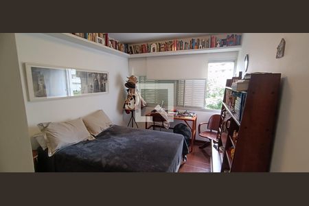 Apartamento à venda com 222m², 4 quartos e 2 vagasQuarto 1