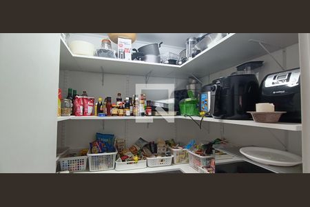 Apartamento à venda com 222m², 4 quartos e 2 vagasDespensa