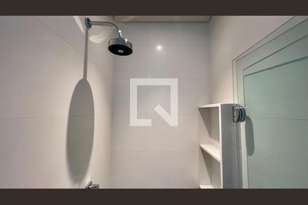 Apartamento para alugar com 71m², 2 quartos e 1 vaga Apartamento para alugar com 71m², 2 quartos e 1 vagaBanheiro da Suíte