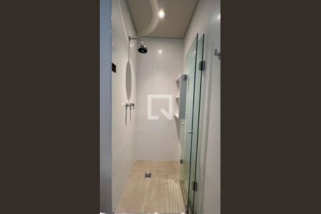 Apartamento para alugar com 71m², 2 quartos e 1 vaga Apartamento para alugar com 71m², 2 quartos e 1 vagaBanheiro da Suíte