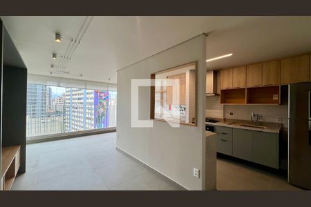 Sala de apartamento para alugar com 2 quartos, 71m² em Pinheiros, São Paulo