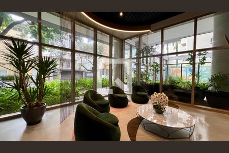 Apartamento para alugar com 71m², 2 quartos e 1 vaga Apartamento para alugar com 71m², 2 quartos e 1 vagaHall de entrada