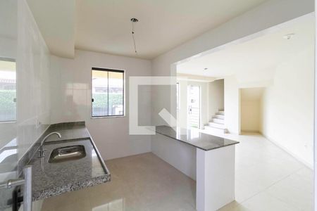 Casa à venda com 133m², 2 quartos e 1 vaga Casa à venda com 133m², 2 quartos e 1 vagaCozinha