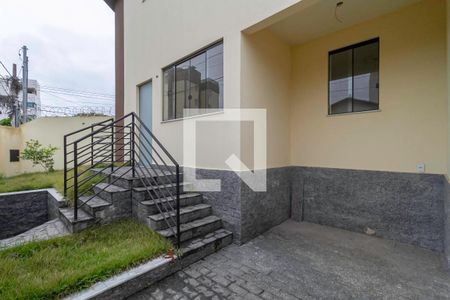 Casa à venda com 133m², 2 quartos e 1 vaga Casa à venda com 133m², 2 quartos e 1 vagaEntrada