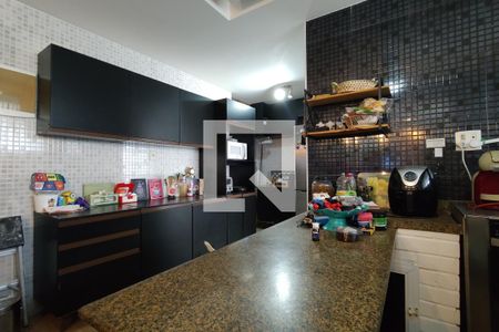 Casa de condomínio à venda com 275m², 3 quartos e 2 vagasCozinha - Armários