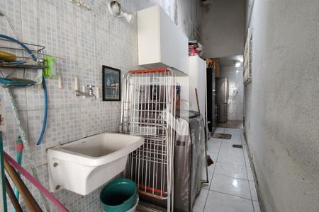 Casa de condomínio à venda com 275m², 3 quartos e 2 vagasÁrea de Serviço