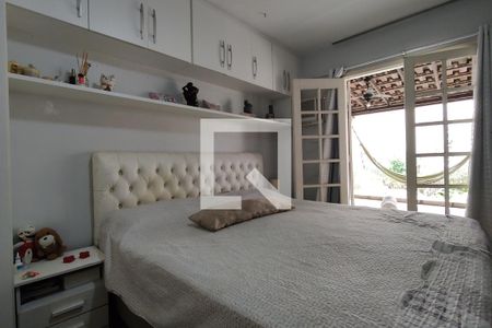 Casa de condomínio à venda com 275m², 3 quartos e 2 vagasQuarto 2 - Armários