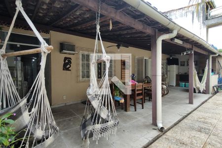 Casa de condomínio à venda com 275m², 3 quartos e 2 vagasVaranda