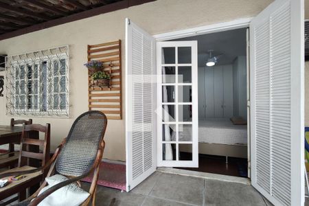 Casa de condomínio à venda com 275m², 3 quartos e 2 vagasVaranda