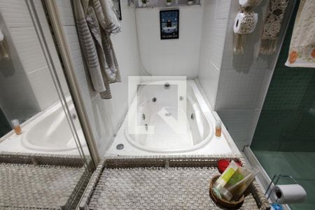 Casa de condomínio à venda com 275m², 3 quartos e 2 vagasBanheiro Social