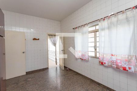 Casa para alugar com 180m², 3 quartos e 2 vagas Casa para alugar com 180m², 3 quartos e 2 vagasCozinha