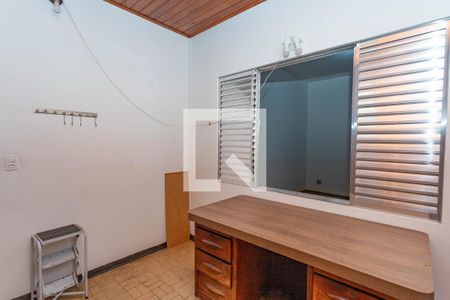 Casa para alugar com 180m², 3 quartos e 2 vagas Casa para alugar com 180m², 3 quartos e 2 vagasEscritório