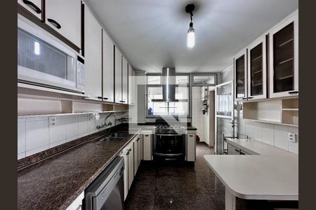 Apartamento à venda com 280m², 3 quartos e 3 vagasCozinha