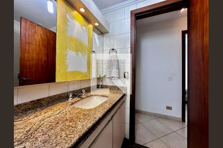 Apartamento à venda com 280m², 3 quartos e 3 vagasBanheiro Social