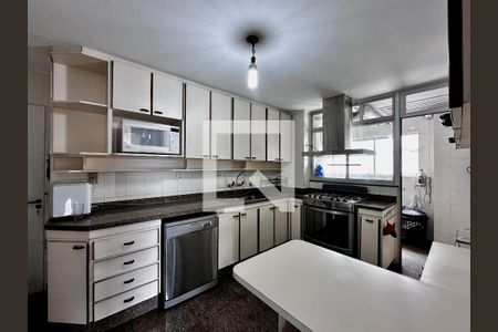 Apartamento à venda com 280m², 3 quartos e 3 vagasCozinha