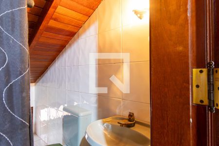 Casa de condomínio para alugar com 454m², 8 quartos e 6 vagas Casa de condomínio para alugar com 454m², 8 quartos e 6 vagasBanheiro da Suíte 4