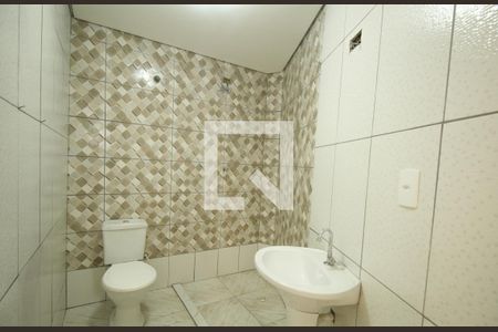 Casa para alugar com 66m², 2 quartos e sem vagaBanheiro