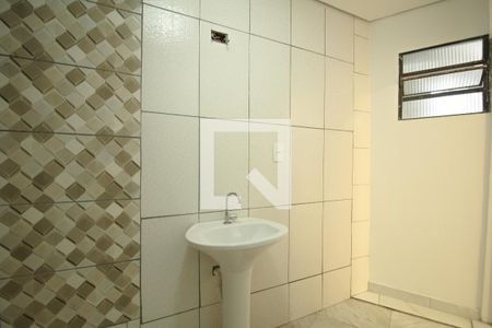 Casa para alugar com 66m², 2 quartos e sem vagaBanheiro