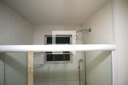 Banheiro de apartamento para alugar com 2 quartos, 48m² em Vigário Geral, Rio de Janeiro