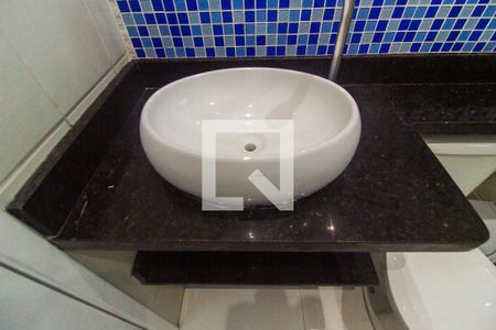 Apartamento à venda com 51m², 2 quartos e 1 vaga Apartamento à venda com 51m², 2 quartos e 1 vagaBanheiro