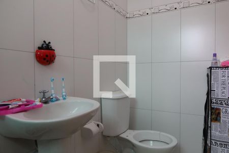 Casa de condomínio à venda com 101m², 2 quartos e 2 vagasBanheiro 2 - suíte 2