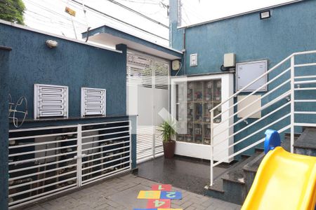 Casa de condomínio à venda com 101m², 2 quartos e 2 vagasÁrea comum - Entrada e playground