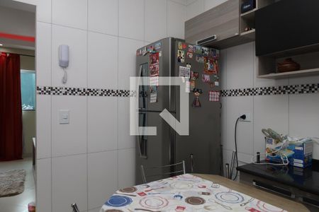 Casa de condomínio à venda com 101m², 2 quartos e 2 vagasCozinha