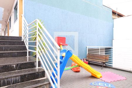 Casa de condomínio à venda com 101m², 2 quartos e 2 vagasÁrea comum - Entrada e playground