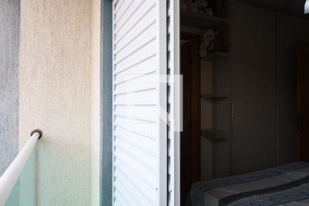 Casa de condomínio à venda com 101m², 2 quartos e 2 vagasSacada