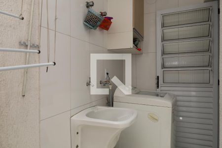 Casa de condomínio à venda com 101m², 2 quartos e 2 vagasÁrea de Serviço