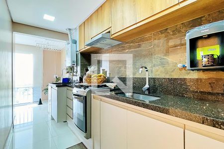 Apartamento à venda com 62m², 2 quartos e 1 vaga Apartamento à venda com 62m², 2 quartos e 1 vagaCozinha e Área de Serviço