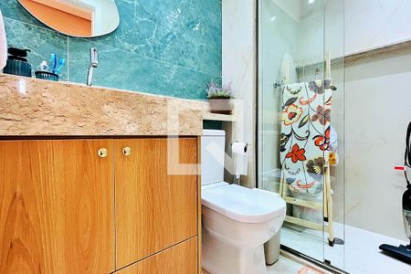 Apartamento à venda com 62m², 2 quartos e 1 vaga Apartamento à venda com 62m², 2 quartos e 1 vagaBanheiro